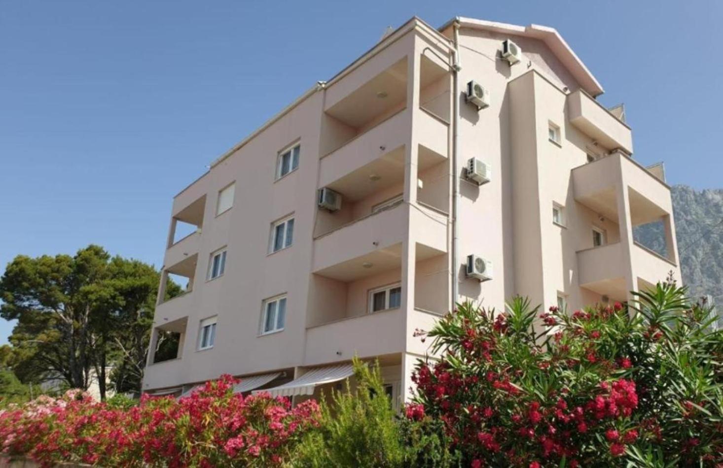 Sarita Apartments 2 Makarska Bagian luar foto